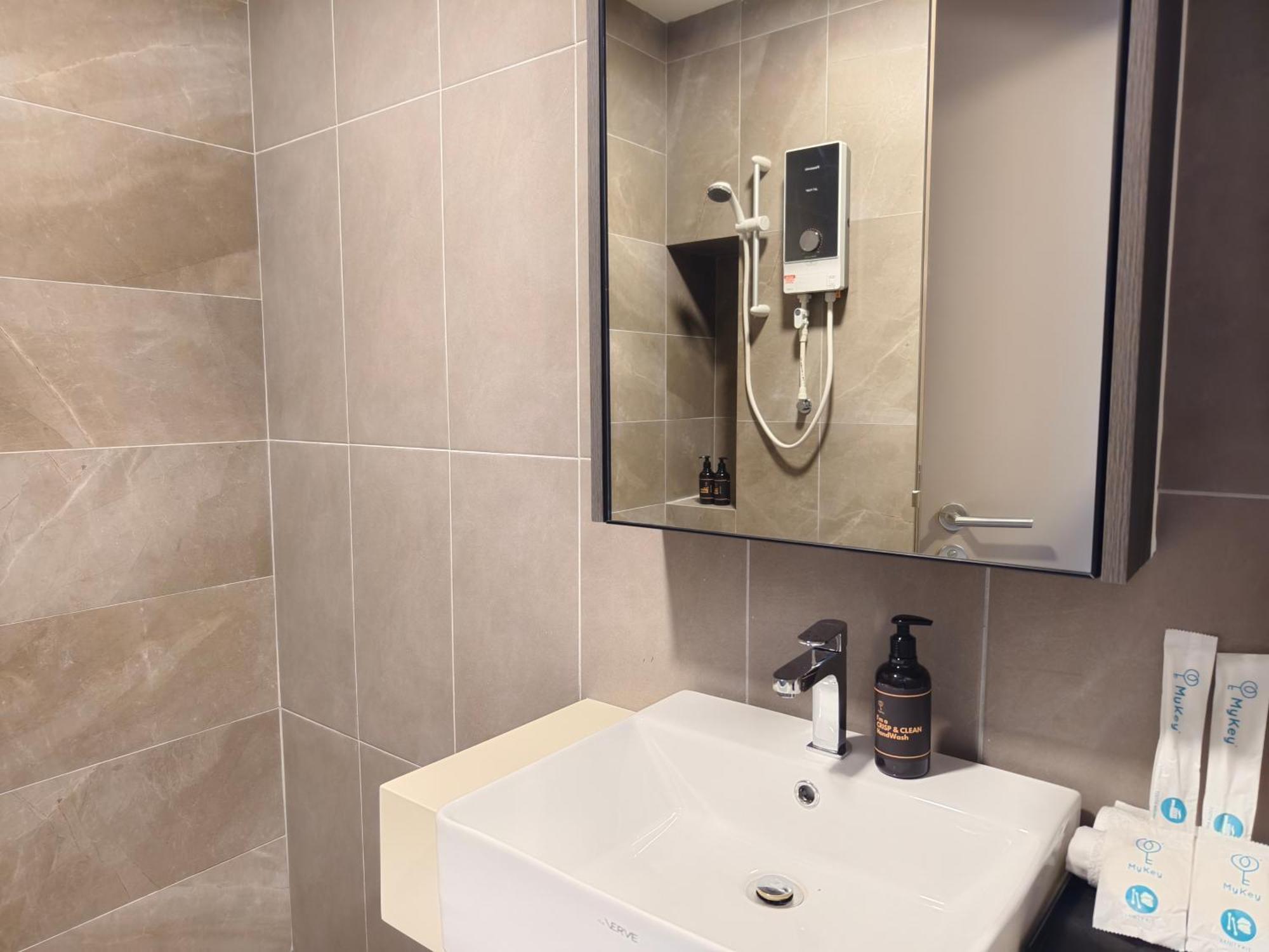 Mossaz Suites Empire City By Starwood Petaling Jaya Exterior foto
